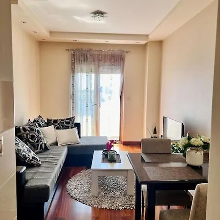 Upscale Center Main Blvd Апартаменти Подгориця